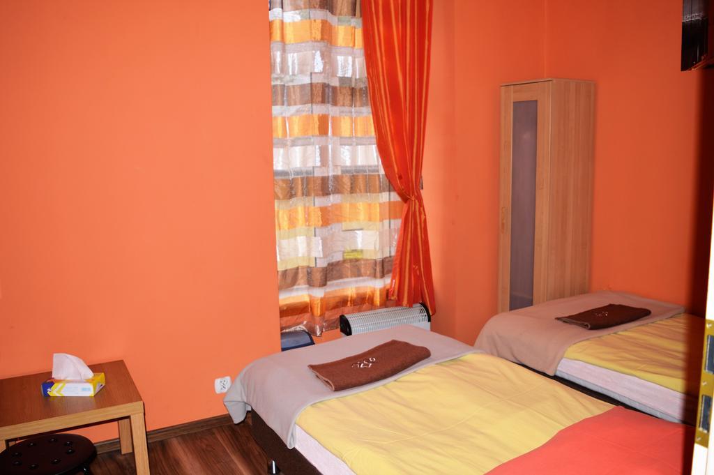 Honey Hostel คราคูฟ ภายนอก รูปภาพ