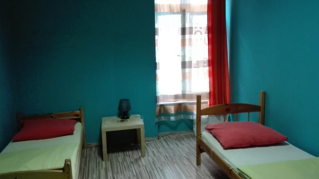 Honey Hostel คราคูฟ ภายนอก รูปภาพ